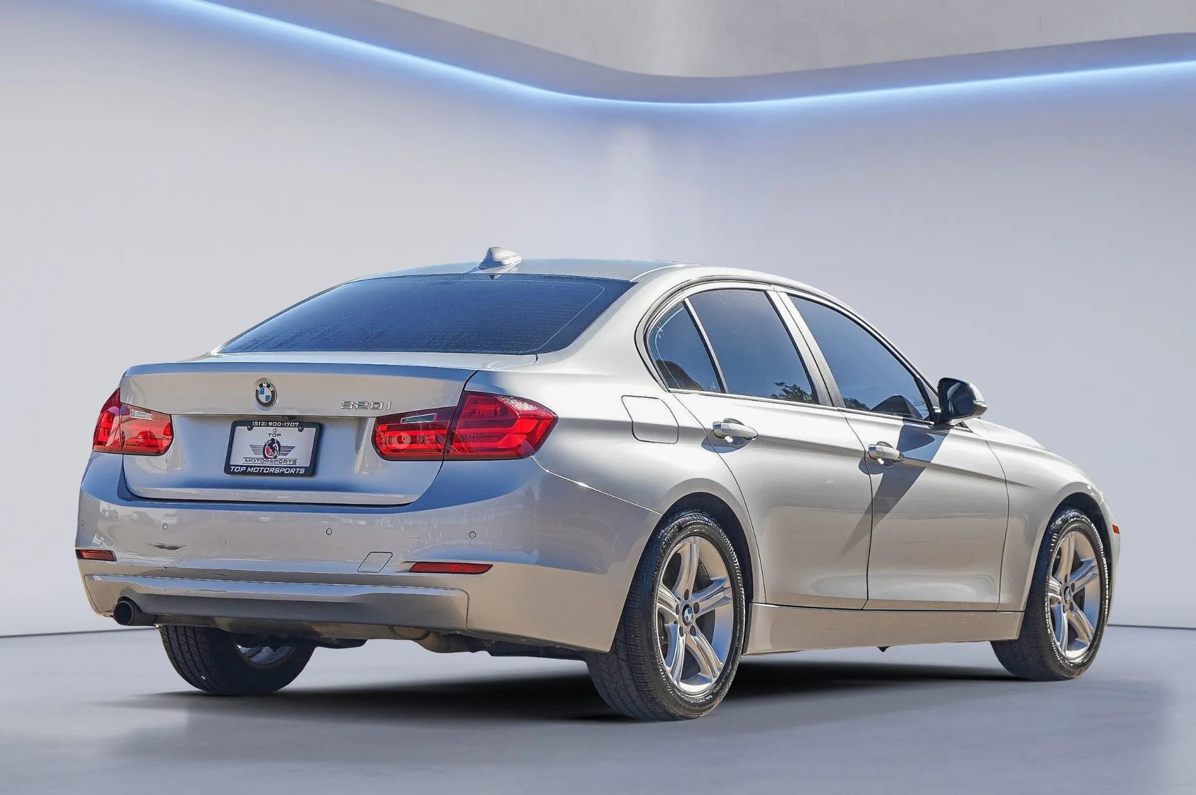 Used 2014 BMW 320i Sedan RWD image 12