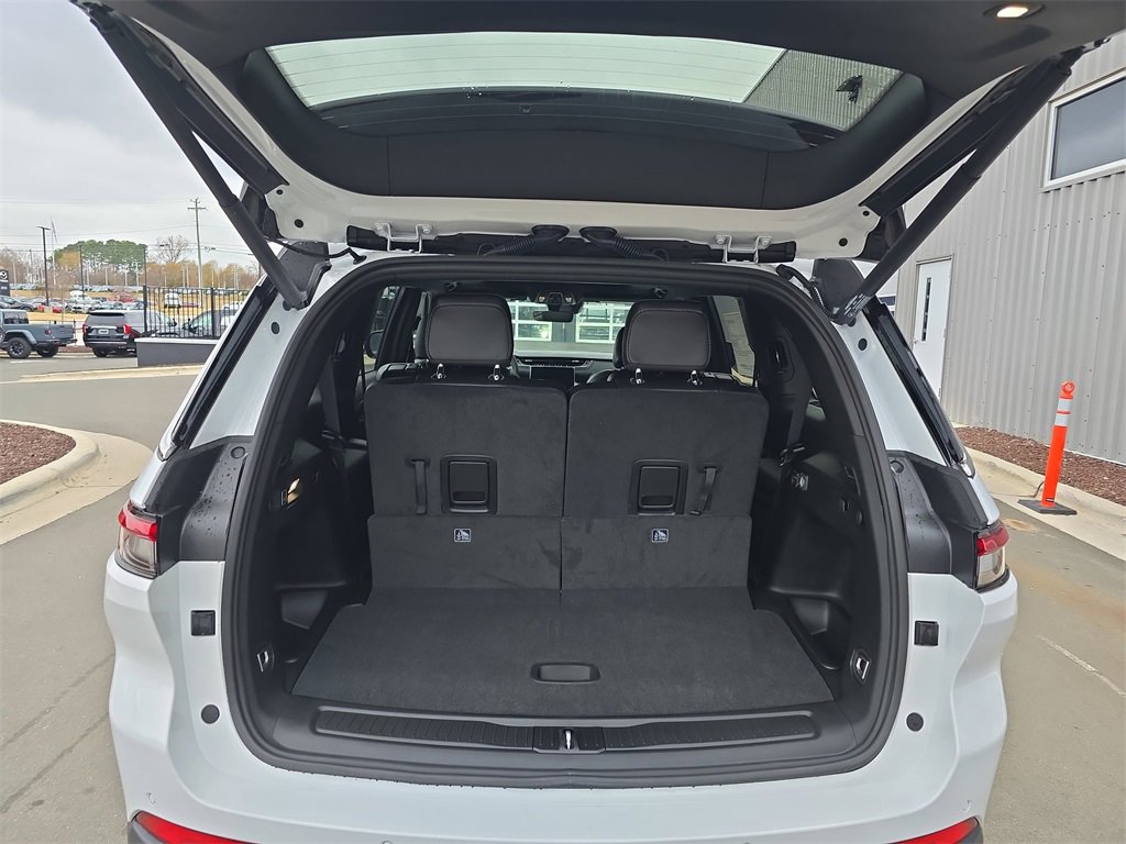 New 2025 Jeep Grand Cherokee L Limited w/ MOPAR Finishing Package image 14