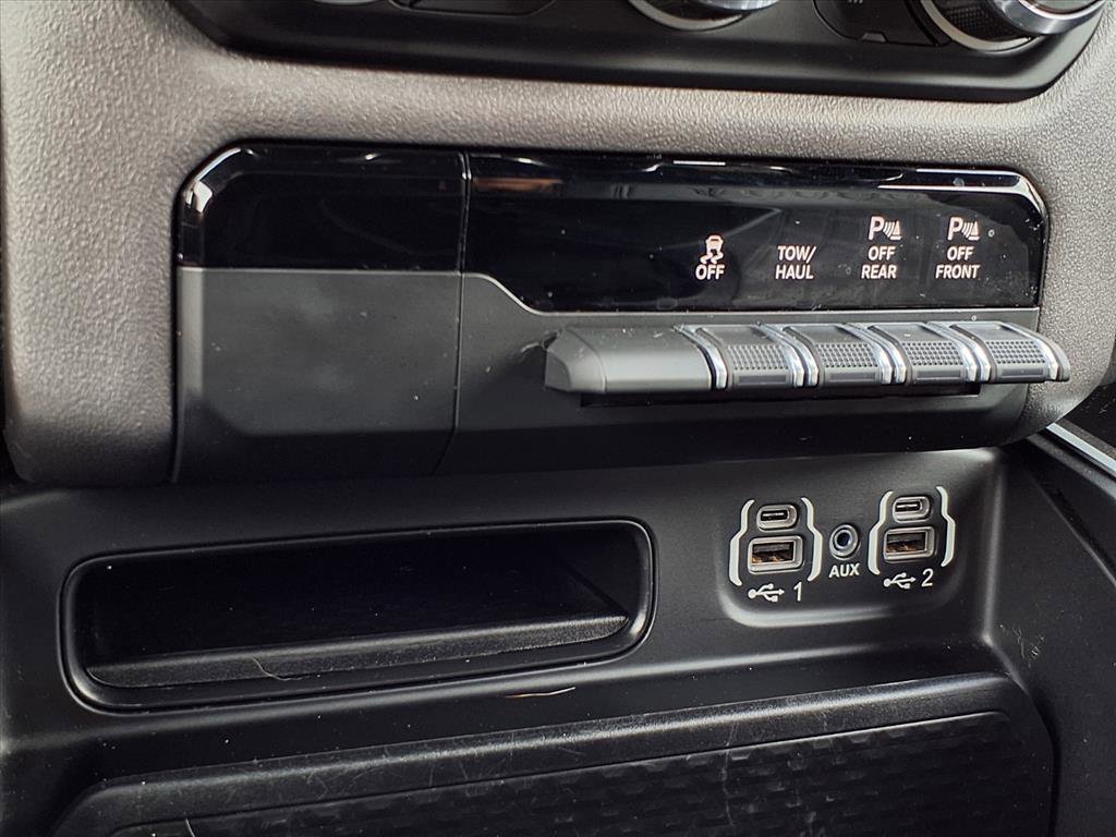 Used 2021 RAM 1500 Big Horn image 23