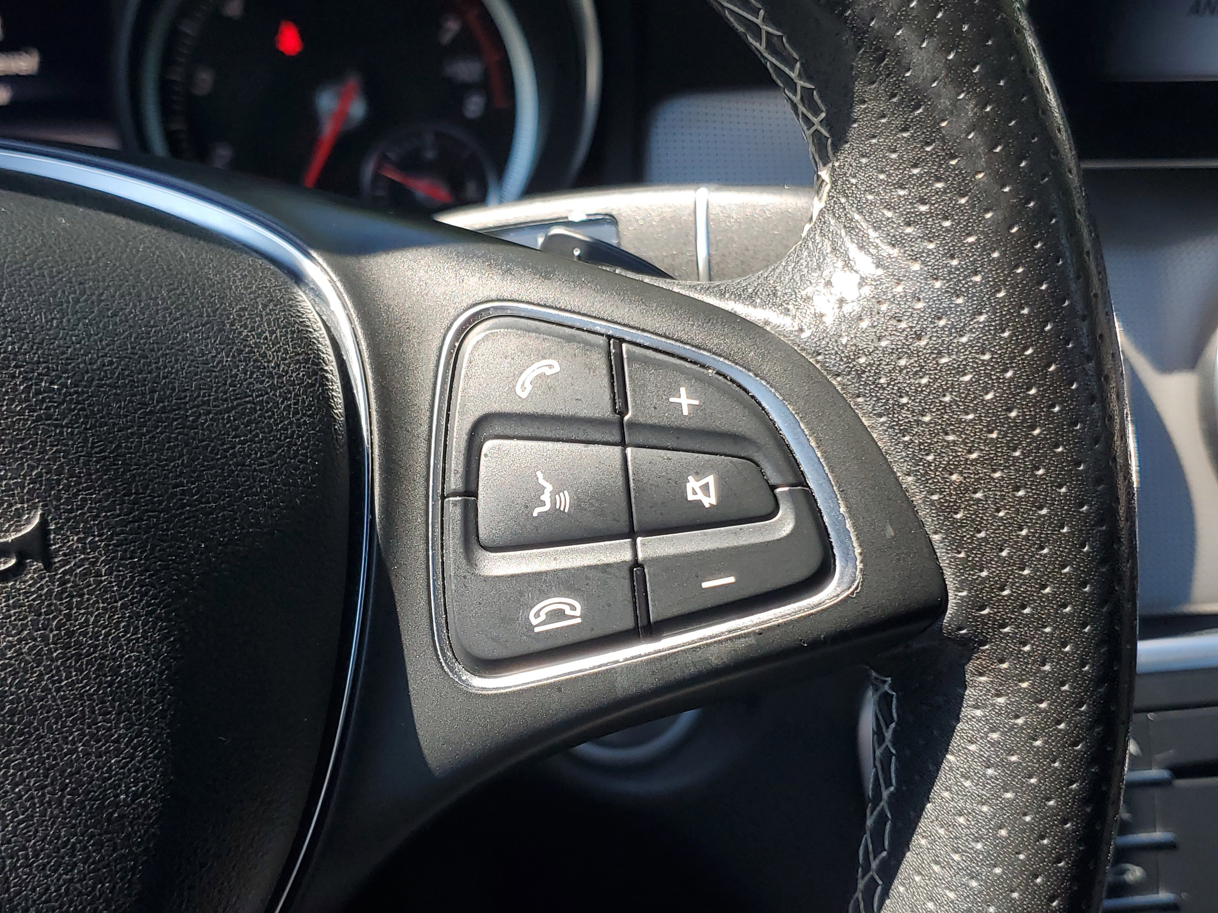 Used 2018 Mercedes-Benz CLA 250 4MATIC image 21