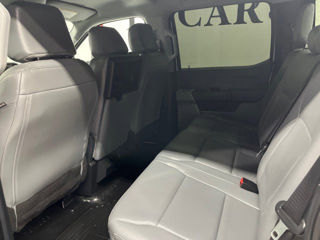 Used 2024 Ford F550 4x4 Crew Cab Super Duty image 32