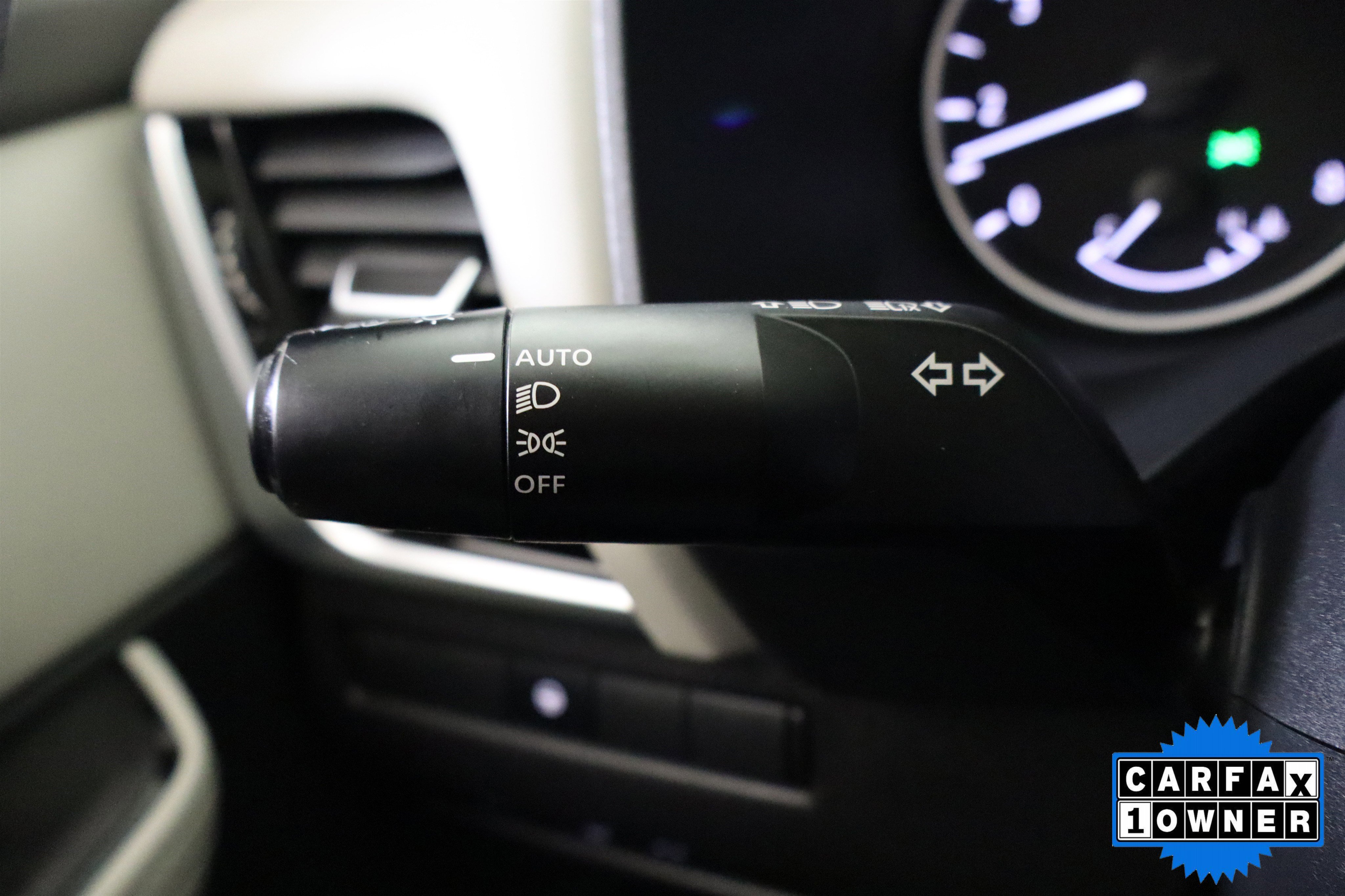 Used 2025 Chevrolet Silverado 1500 LT w/ Leather Package image 64