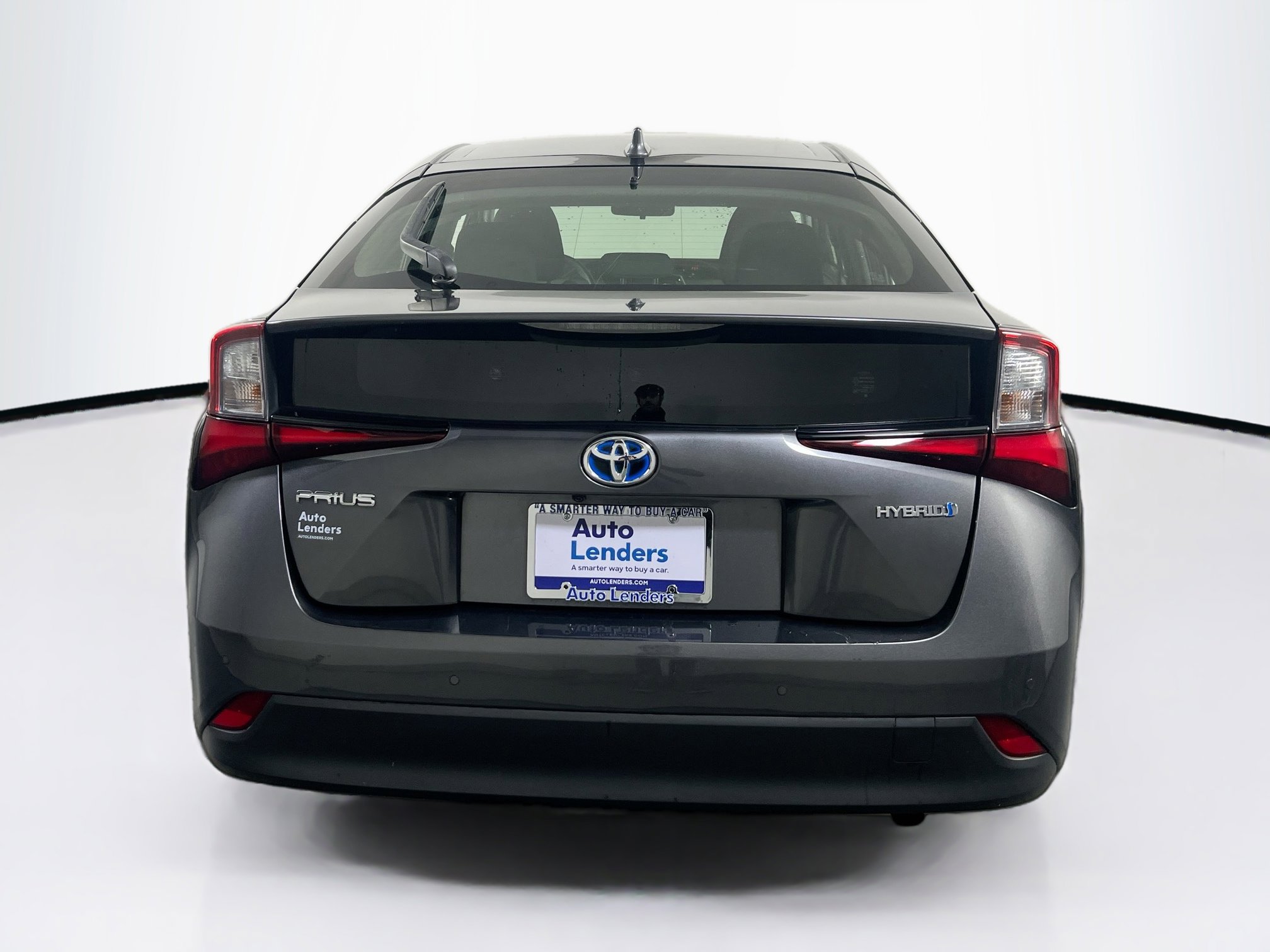 Used 2020 Toyota Prius LE image 6