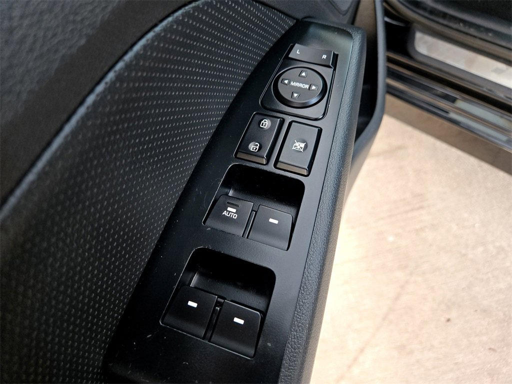 Used 2018 Hyundai Elantra Sport image 33
