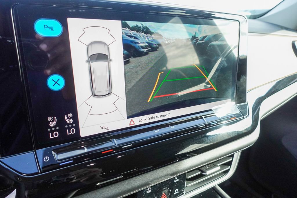 New 2026 Volkswagen Atlas SE image 24