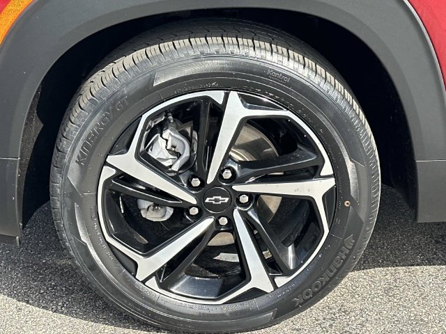 Certified 2023 Chevrolet TrailBlazer RS w/ Convenience Package FWD image 30