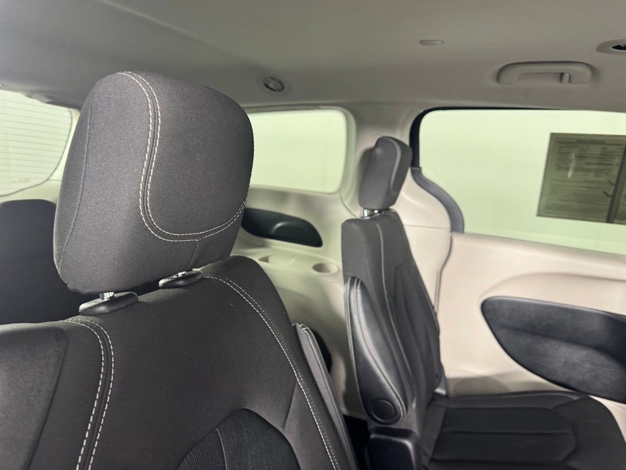 Used 2024 Chrysler Voyager LX FWD image 30