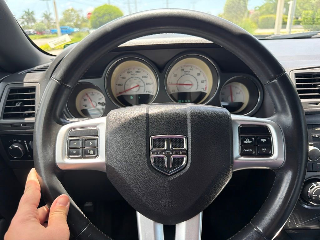 Used 2012 Dodge Challenger SXT RWD image 18