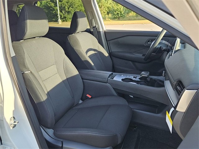 New 2026 Nissan Rogue S image 15