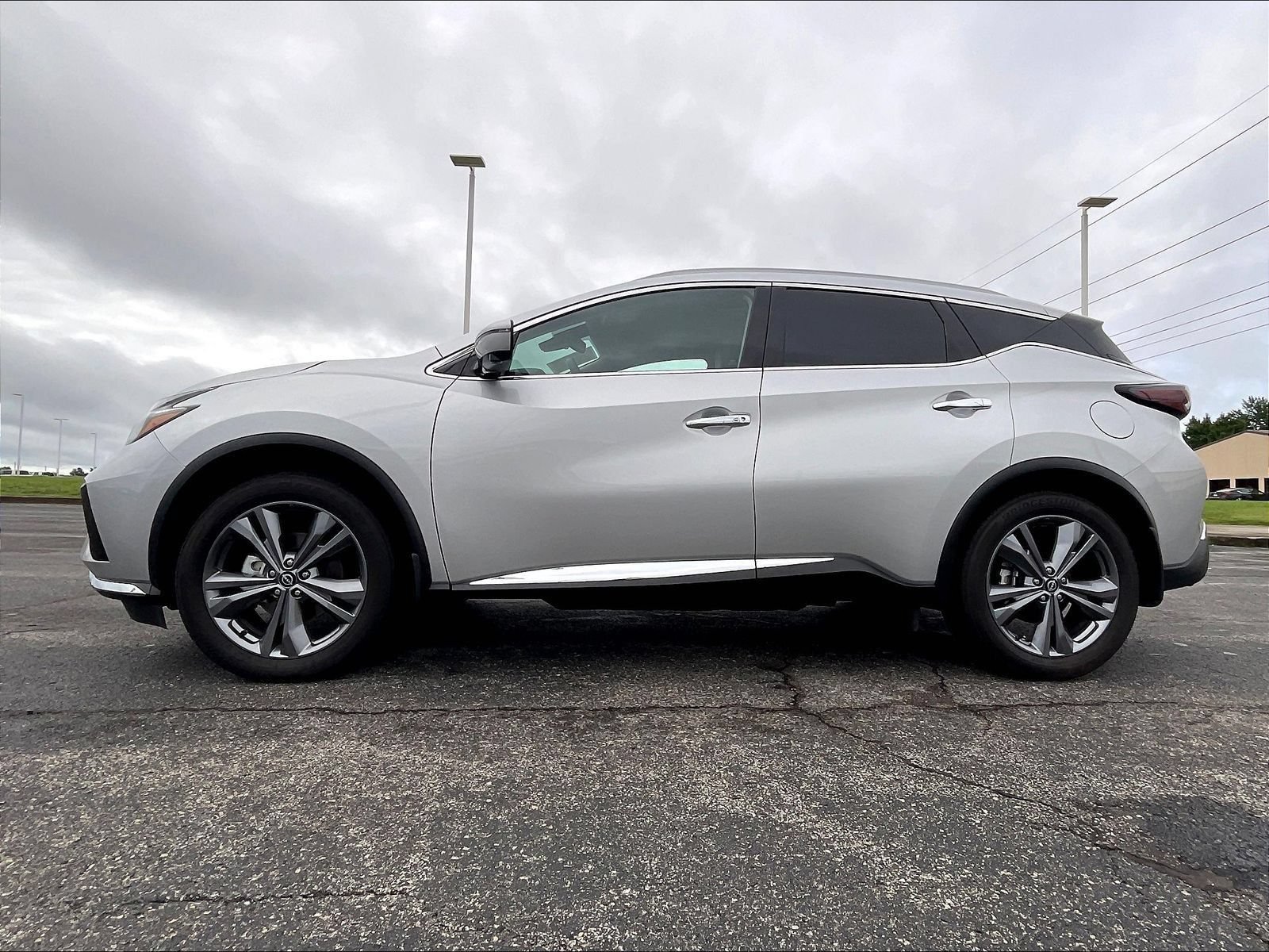 Used 2024 Nissan Murano Platinum w/ Cargo Package FWD image 5