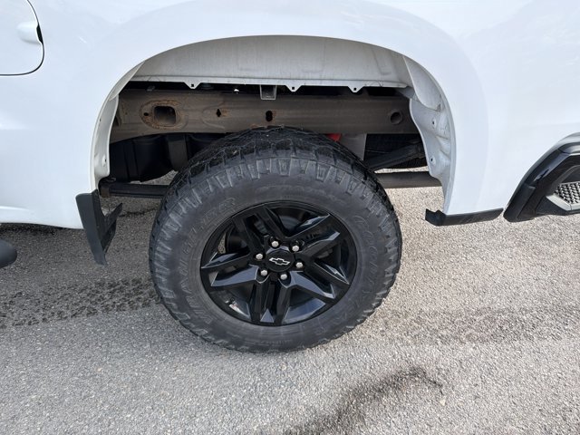 Used 2022 Chevrolet Silverado 1500 Custom Trail Boss w/ LPO, Dark Essentials Package image 10