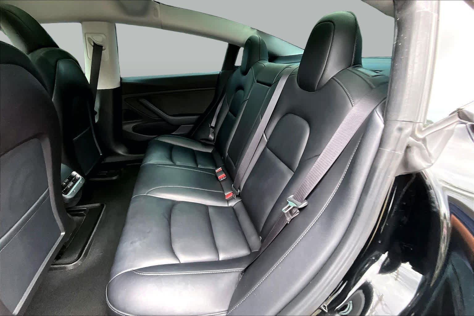 Used 2019 Tesla Model 3 Long Range RWD image 19