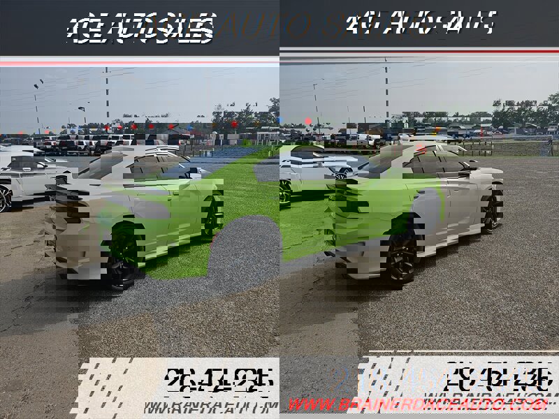 Used 2019 Dodge Charger Scat Pack w/ Plus Group RWD image 3