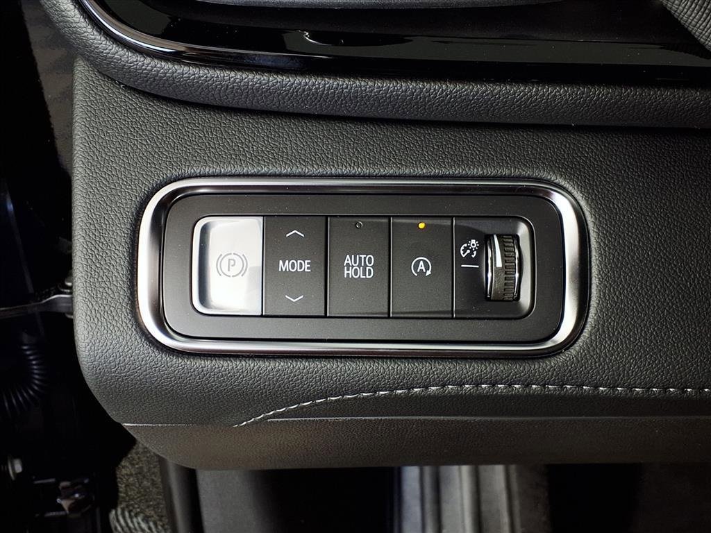 New 2026 Buick Enclave Sport Touring w/ Super Cruise Package image 9