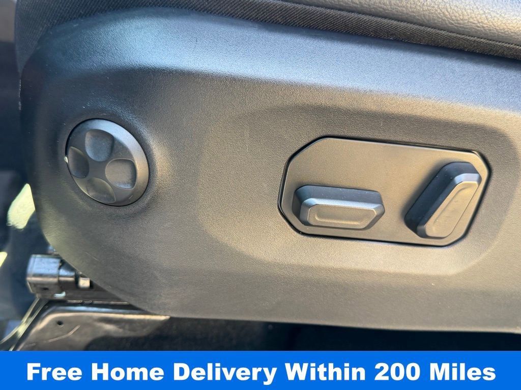 Used 2024 Jeep Wrangler Unlimited Sahara w/ Technology Group image 20