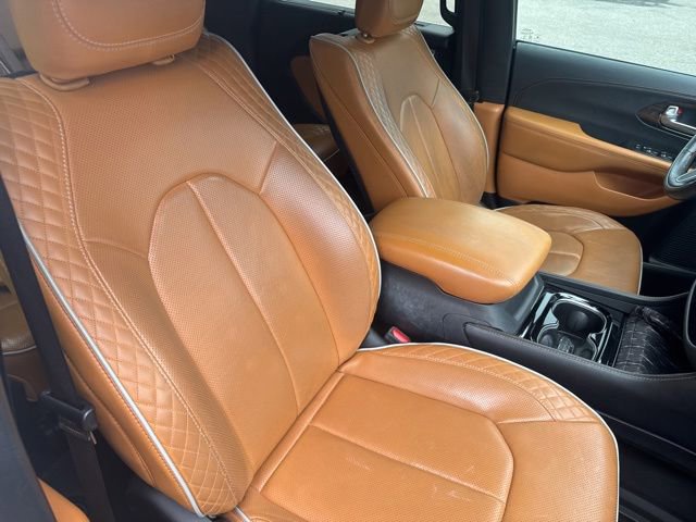 Used 2021 Chrysler Pacifica Pinnacle AWD/4WD image 16