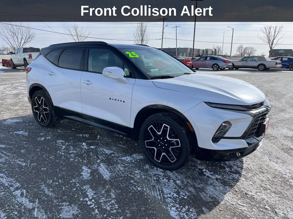 Used 2025 Chevrolet Blazer RS w/ Enhanced Convenience Package image 9