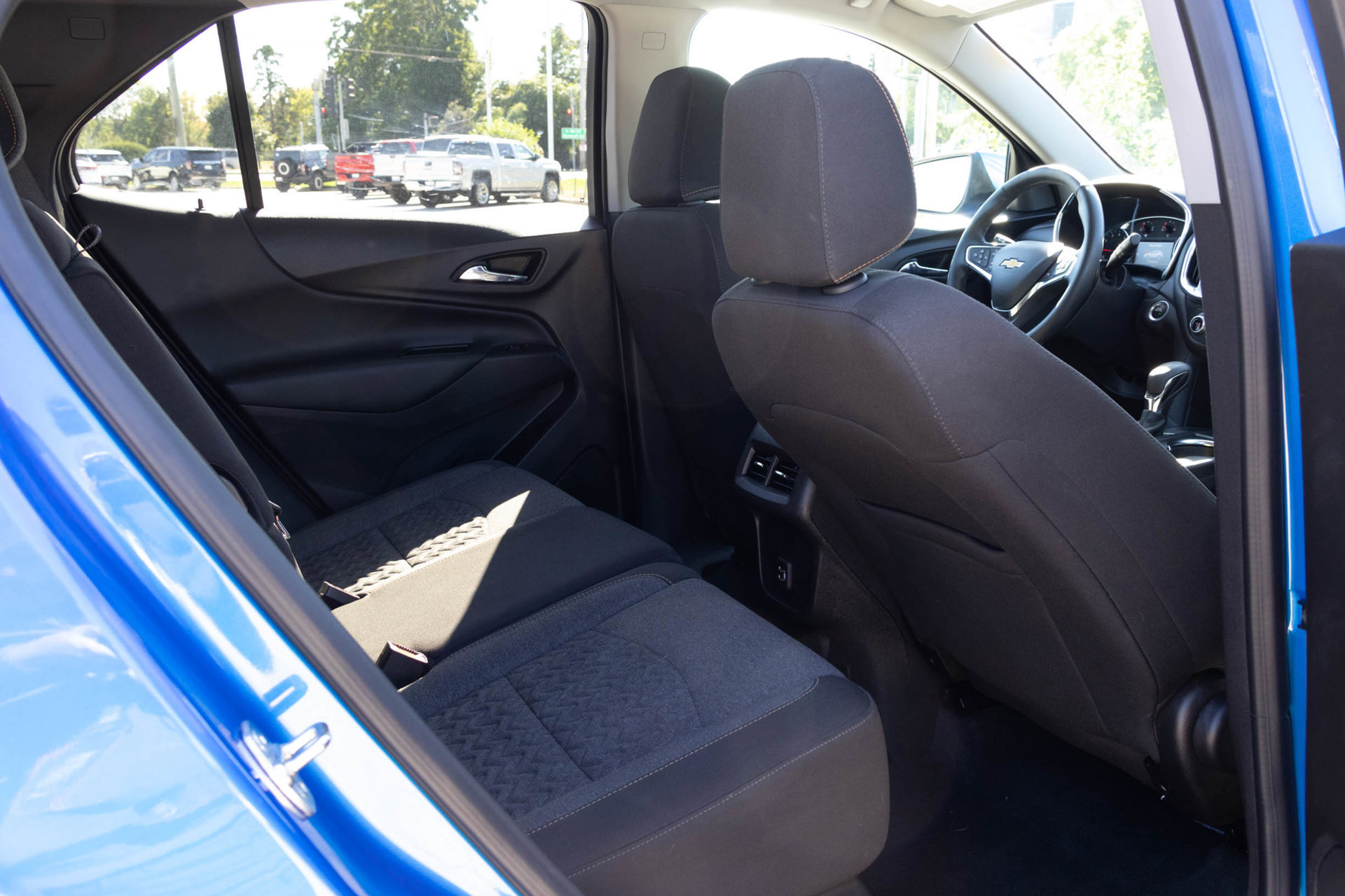 Used 2024 Chevrolet Equinox LT FWD image 40