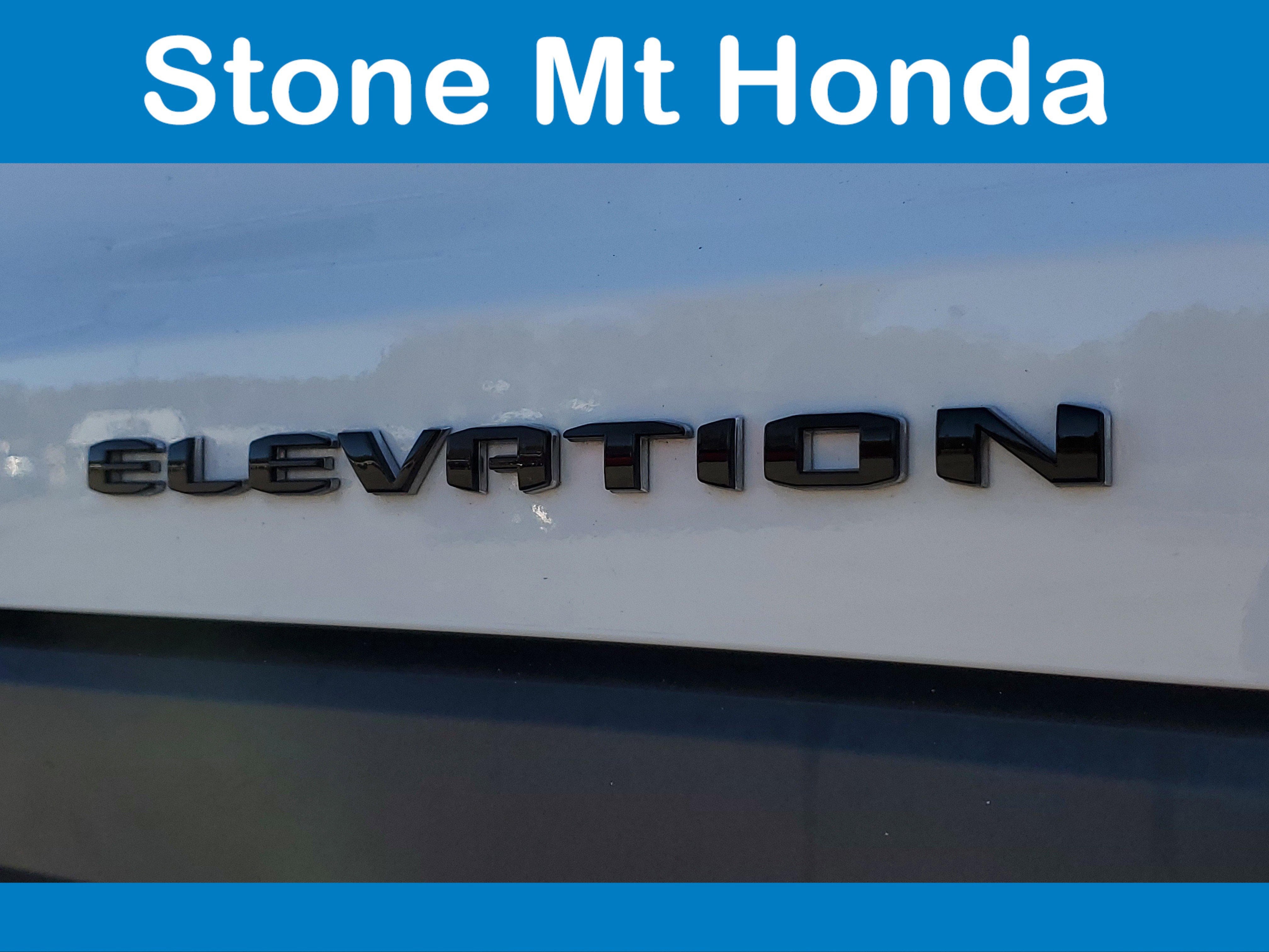 Used 2025 GMC Terrain Elevation image 7