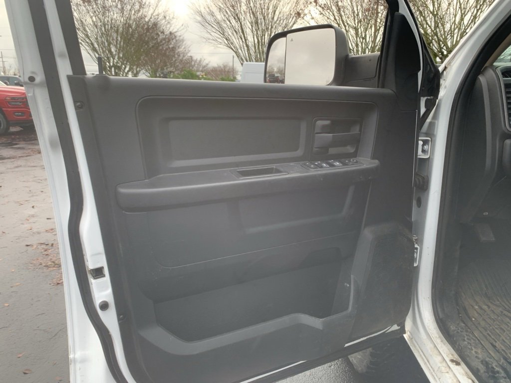 Used 2020 RAM 3500 Tradesman image 11