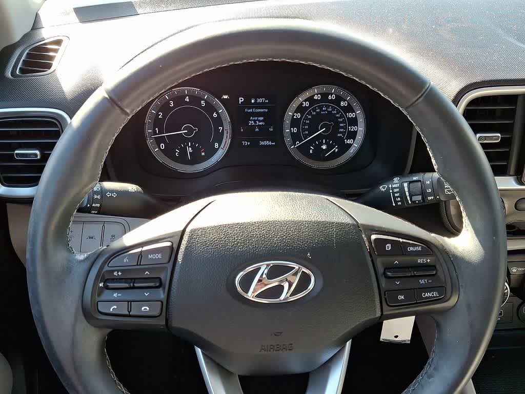 Used 2021 Hyundai Venue SEL FWD image 19