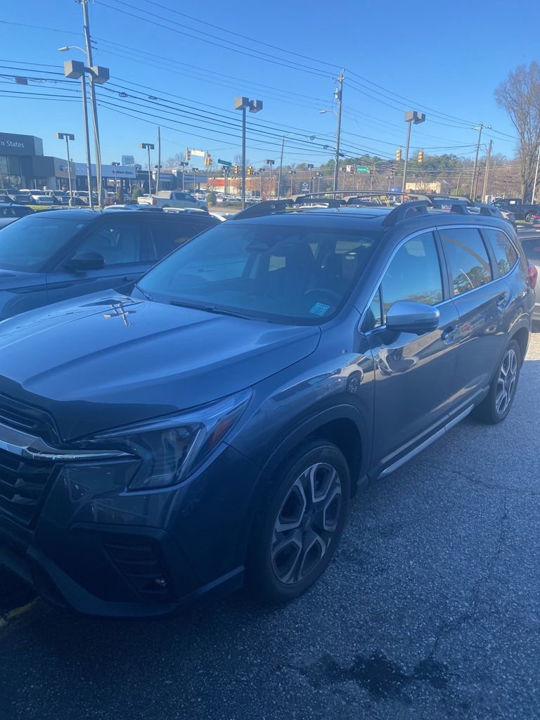 Used 2023 Subaru Ascent Limited w/ Technology Package image 1