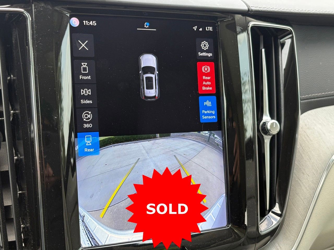 Certified 2023 Volvo XC60 B5 Ultimate w/ Climate Package AWD/4WD image 23