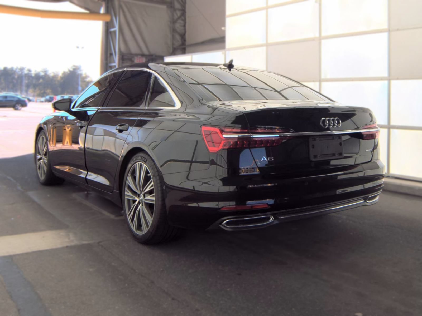 Used 2019 Audi A6 2.0T Premium Plus w/ Premium Plus Package AWD/4WD image 2