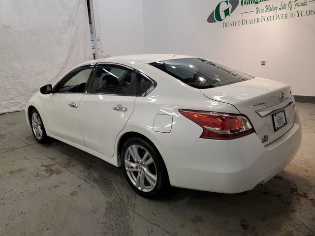 Used 2013 Nissan Altima 3.5 SL w/ Technology Pkg image 4