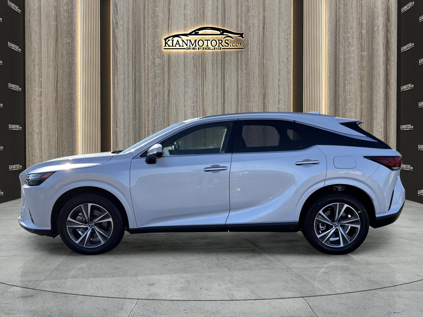 Used 2025 Lexus RX 350 Premium Plus image 4