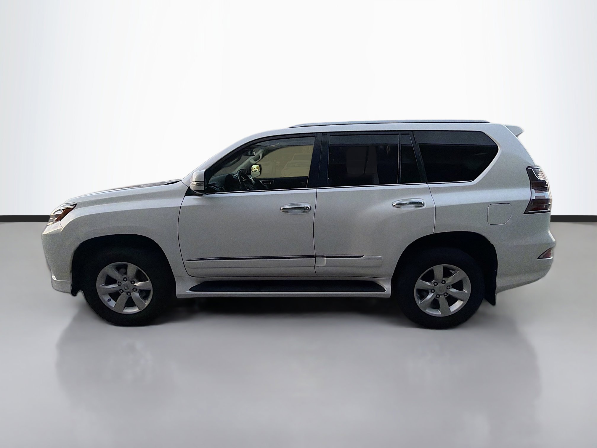 Used 2017 Lexus GX 460 image 2