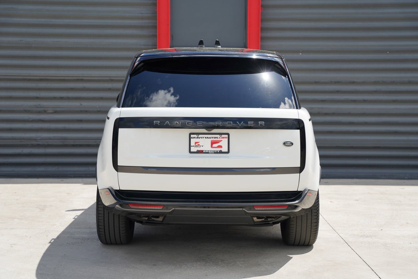 Used 2023 Land Rover Range Rover Long Wheelbase SE AWD/4WD image 7