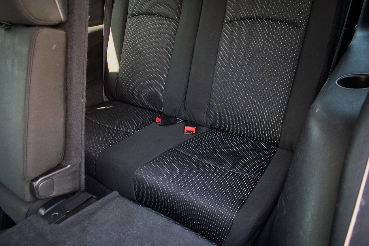 Used 2019 Dodge Journey SE w/ Connectivity Group FWD image 31