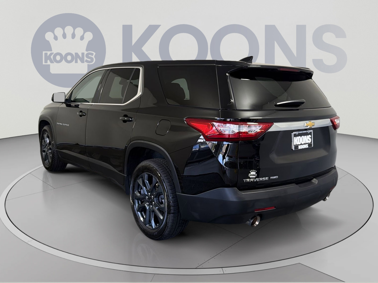 Used 2021 Chevrolet Traverse LS AWD/4WD image 4
