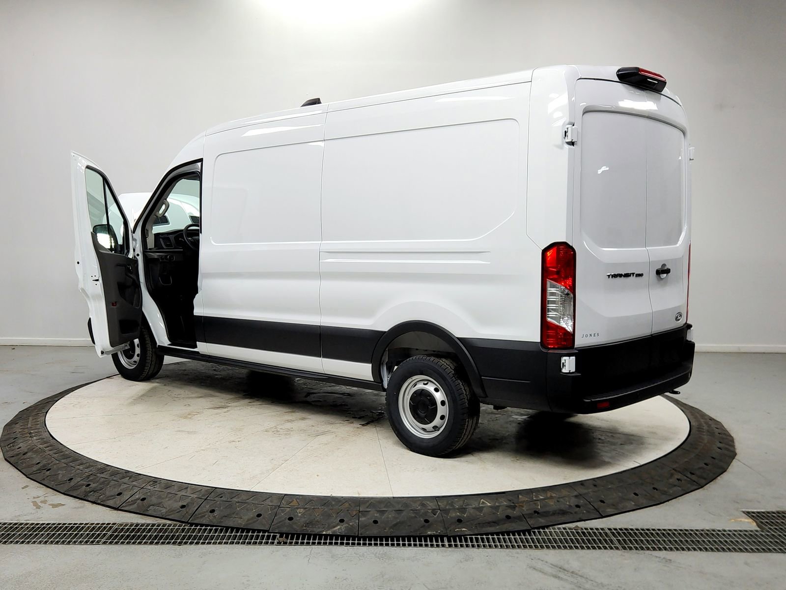 New 2026 Ford Transit 250 148 Medium Roof w/ Load Area Protection Package image 13