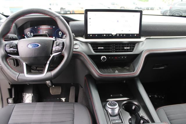 Used 2025 Ford Explorer ST-Line w/ Premium Package AWD/4WD image 13