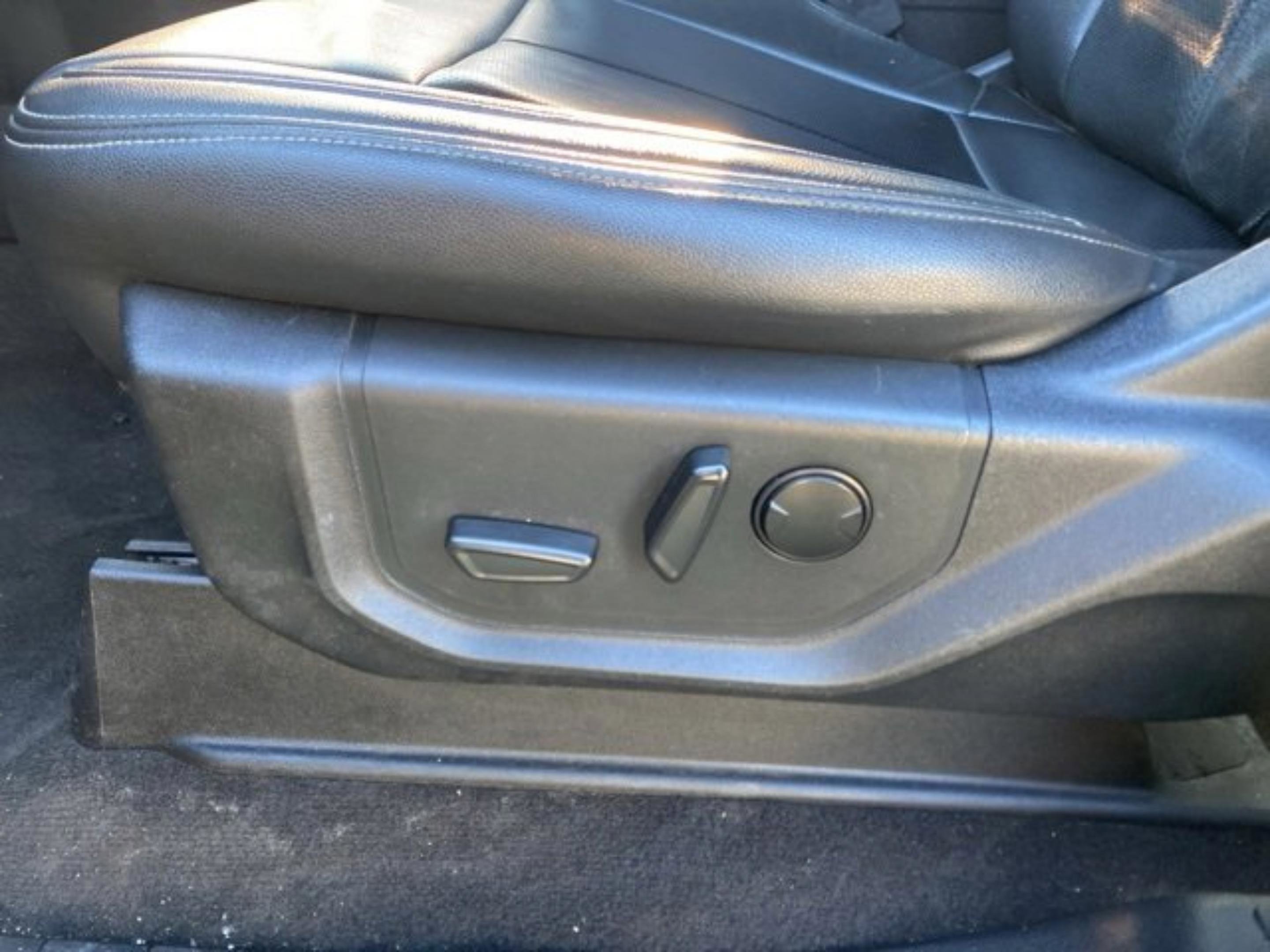 Used 2020 Ford F150 Lariat image 17