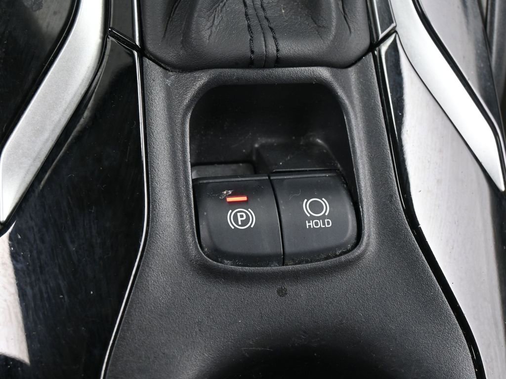 Used 2020 Toyota Corolla LE image 21