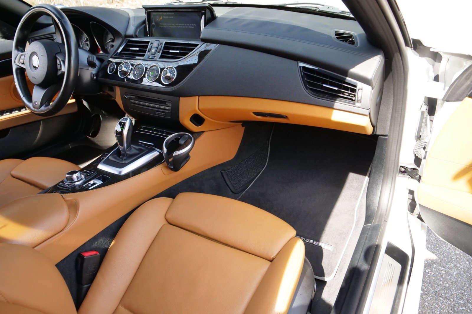 Used 2015 BMW Z4 sDrive35is image 32