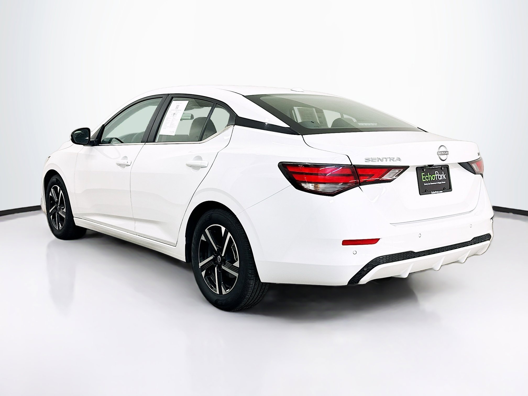 Used 2024 Nissan Sentra SV image 5