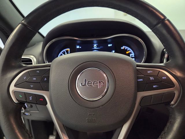 Used 2020 Jeep Grand Cherokee Laredo w/ 18" Wheel & 8.4" Radio Group image 21