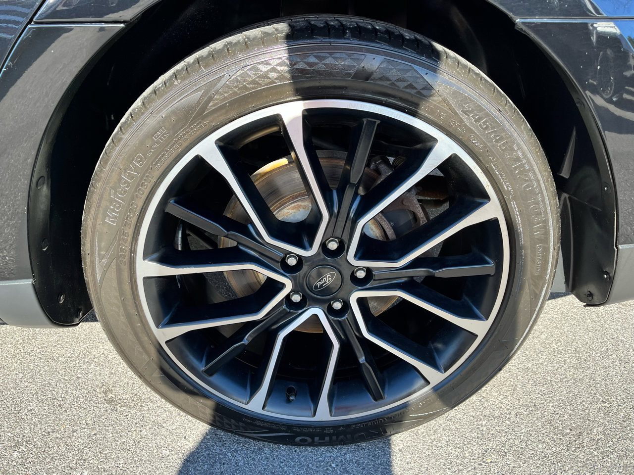 Used 2018 Ford Taurus SEL w/ Equipment Group 201A image 9