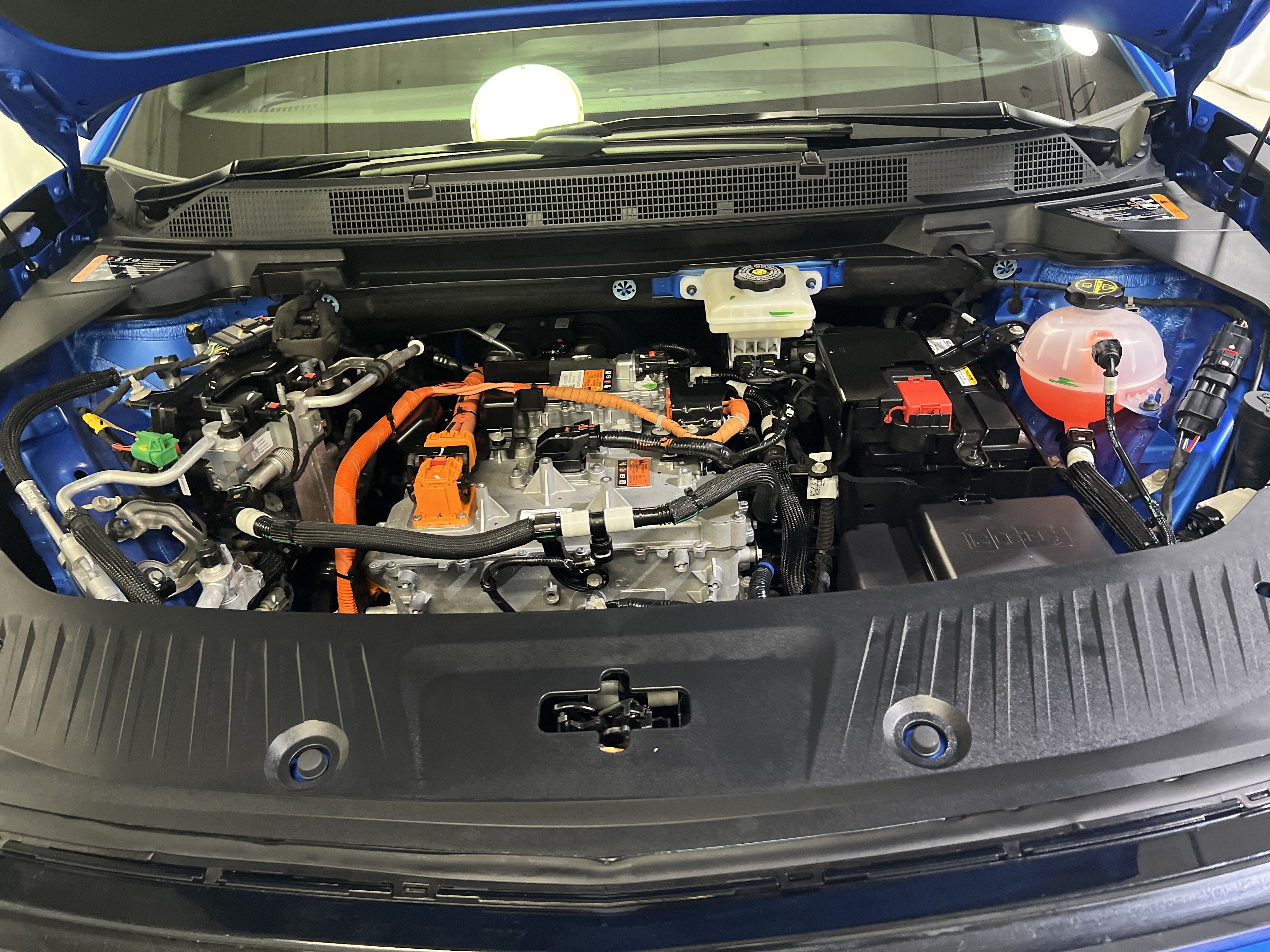 Certified 2024 Chevrolet Equinox EV LT FWD image 15