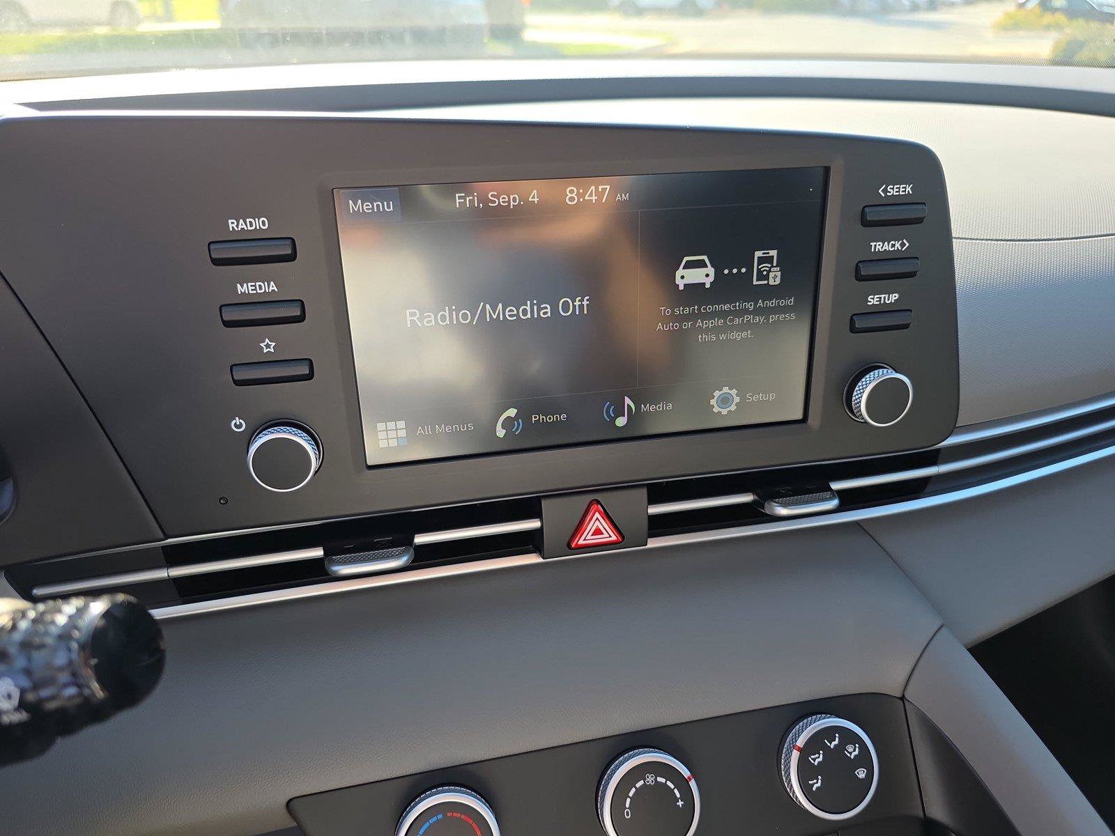 New 2026 Hyundai Elantra SE FWD image 16