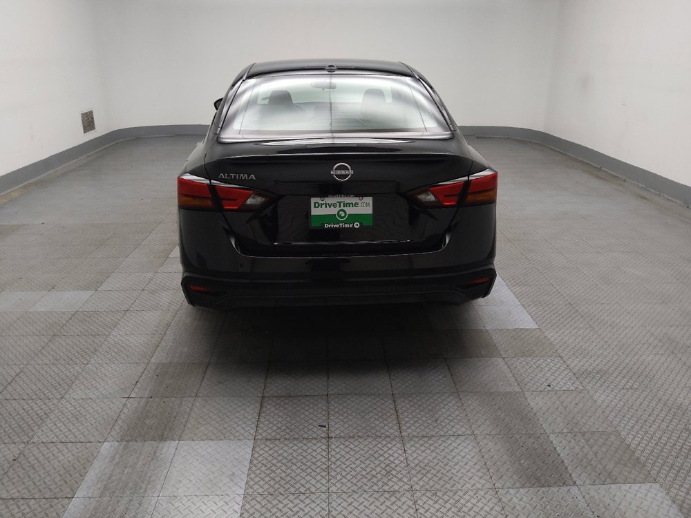 Used 2025 Nissan Altima 2.5 SV FWD image 6
