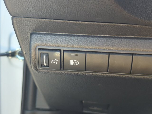 Used 2025 Toyota Corolla LE FWD image 19