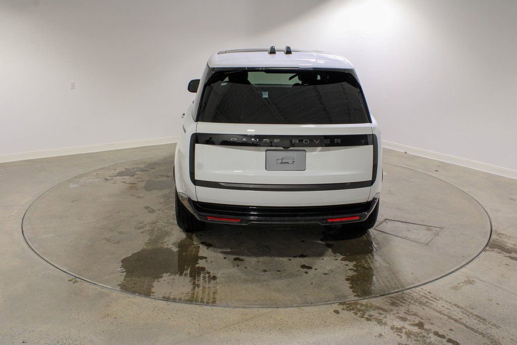 New 2026 Land Rover Range Rover SE image 4