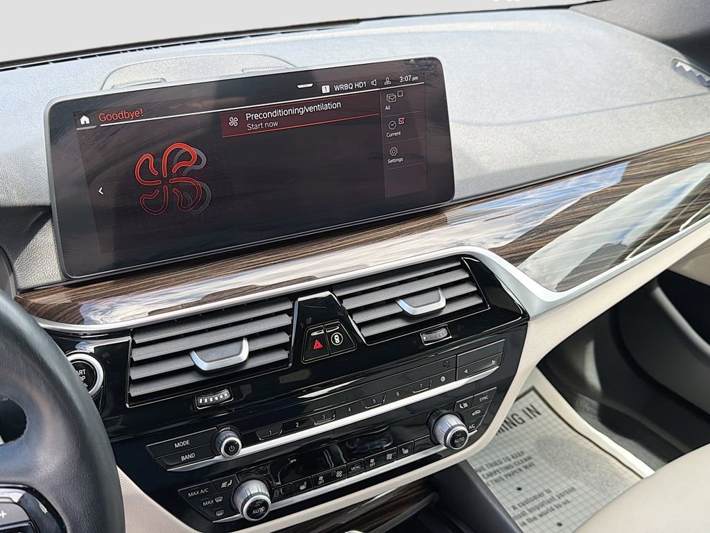 Used 2021 BMW 540i w/ Premium Package RWD image 28