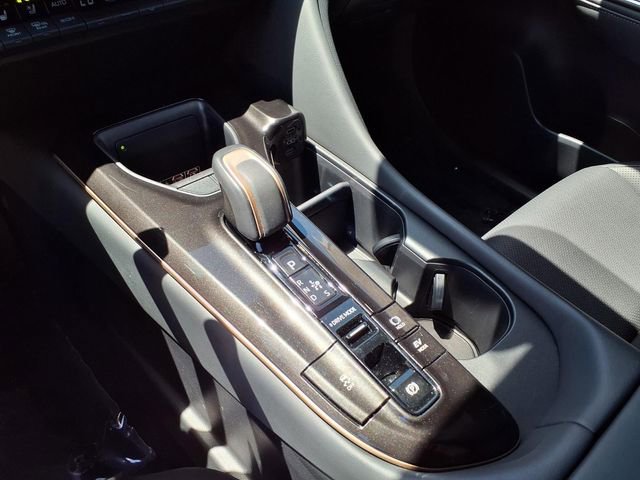 Used 2025 Toyota Crown Signia AWD/4WD image 20