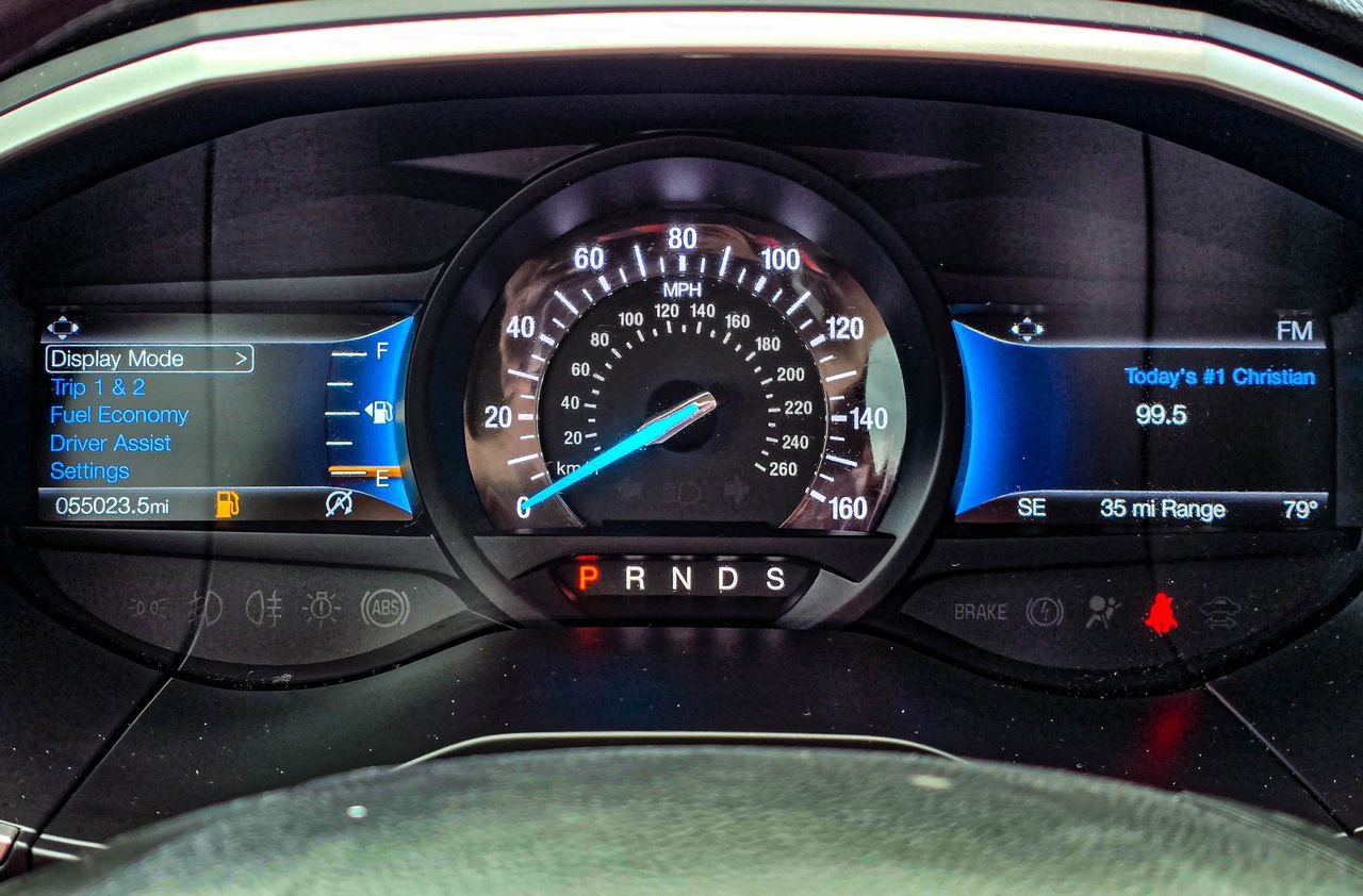Used 2021 Ford Edge SE FWD image 27